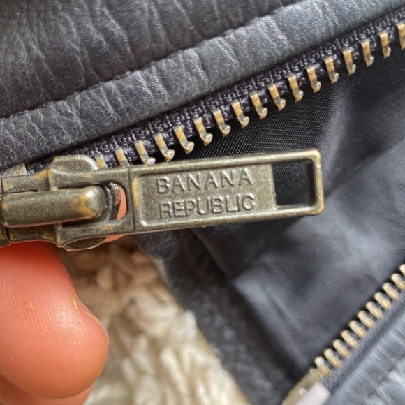 VINTAGE Banana Republic Leather Jacket - Picture 7 of 9